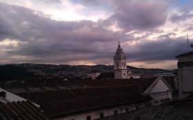 Hostal Yumbo Imperial